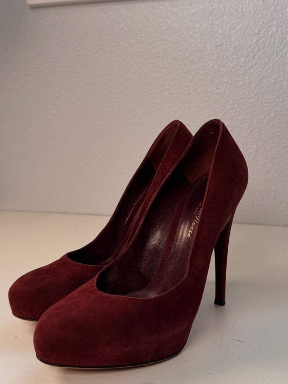 Rossi Burgundy Suede Stiletto Pumps 37.5 US 7.5 Heels elegant
